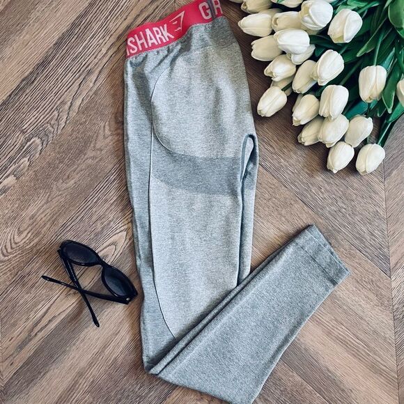 ♥️ GymShark Grey Leggings with Pink Waistband (new with out tags) size Medium V3 - Picture 9 of 14